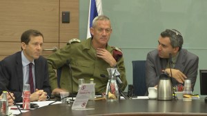 Gantz at budget meeting