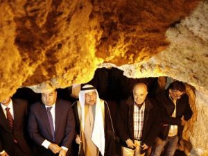 635566011815298626-BLITT