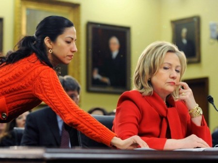 Huma-Abedin-Hillary-Clinton-AFP-640x480