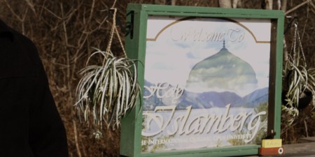 Islamberg-Sign-Photo-HP_1