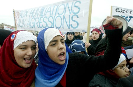 France-Muslims-Protest-Hijab-Ban-IP_0