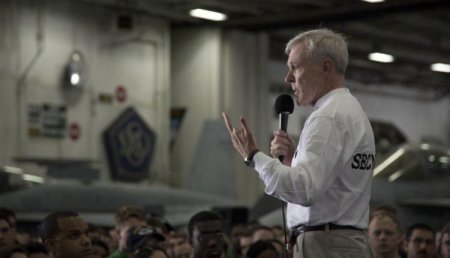 mabus-finger-750x430