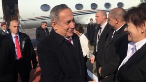 PM Netanyahu arrives at Moscow airport ahead of a meeting with President Putin of Russia, March 9, 2016 (courtesy)