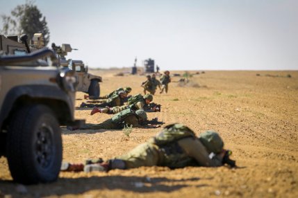 Israeli soldiers participate in a drill simulating the infiltration of terrorists from Gaza in southern Israel Dec. 6, 2016. Credit: Flash90.