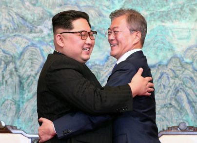 North Korean leader Kim Jong Un and South Korean President Moon Jae-in (Photo: AFP)