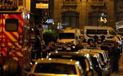 Police officers cordon off the area after a knife attack in central Paris, Saturday May 12, 2018. (AP/Thibault Camus)