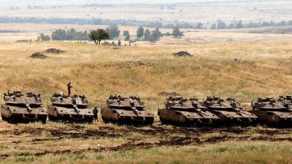 Merkava Mark-4 tanks (Photo: AFP)