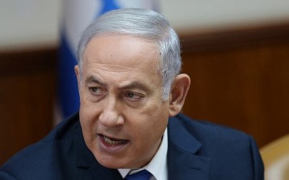 Prime Minister Benjamin Netanyahu leads the weekly meeting at the Prime Minister's Office in Jerusalem on July 29, 2018. (Alex Kolomoisky/Pool Yedioth Ahronoth/Flash90)