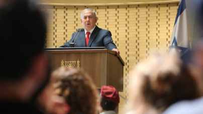 Prime Minister Benjamin Netanyahu speaks at a memorial ceremony on September 20, 2018.