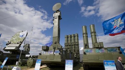 S-300 anti-aircraft missile system  (Photo: AP)