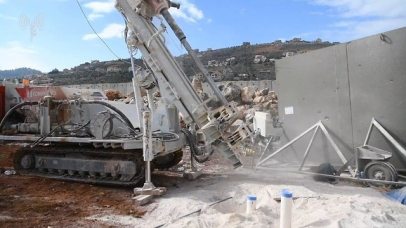 IDF troops uncovering a Hezbollah tunnel on the Israel-Lebanon border  (Photo: IDF Spokesperson's unit  )