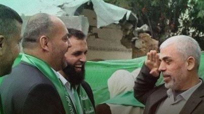 Jasser Barghouti with senior Hamas officials 