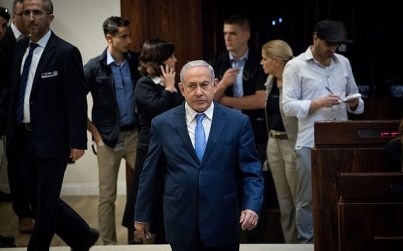Prime Minister Benjamin Netanyahu in the Knesset on November 21, 2018 (Yonatan Sindel/Flash90)