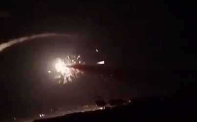 A screenshot from video on social media purporting to show airstrikes near Damascus on December 25, 2018. (Screen capture: Twitter) A screenshot from video on social media purporting to show airstrikes near Damascus on December 25, 2018. (Screen capture: Twitter)