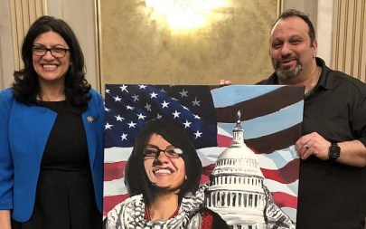 Michigan Democrat Rashida Tlaib poses with the pro-Hezbollah "right of return" activist Abbas Hamideh on Saturday, January 12, 2019. (Twitter) Michigan Democrat Rashida Tlaib poses with the pro-Hezbollah "right of return" activist Abbas Hamideh on Saturday, January 12, 2019. (Twitter)
