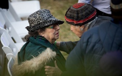 Miriam, mother of Zachary Baumel, who went missing at the Battle of Sultan Yacoub in 1982, arrives to his funeral at the Mount Herzl Military cemetery in Jerusalem on April 4, 2019. (Hadas Parush/Flash90)
