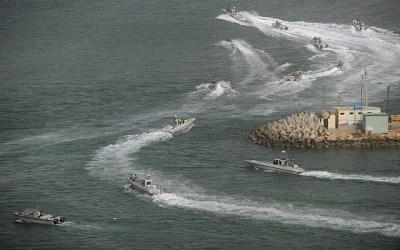 Illustrative: Iranian navy speed boats attend a drill in the sea of Oman, on Friday, Dec. 30, 2011.(AP/IIPA, Ali Mohammadi)