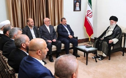 Supreme Leader Ayatollah Ali Khamenei, right, meets Hamas deputy chief, Saleh al-Arouri, second right, and the Hamas delegation, in Tehran, Iran, July 22, 2019. (Office of the Iranian Supreme Leader via AP)